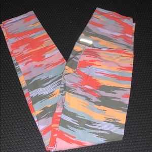 Aerie size Small 7/8 Play me High waisted